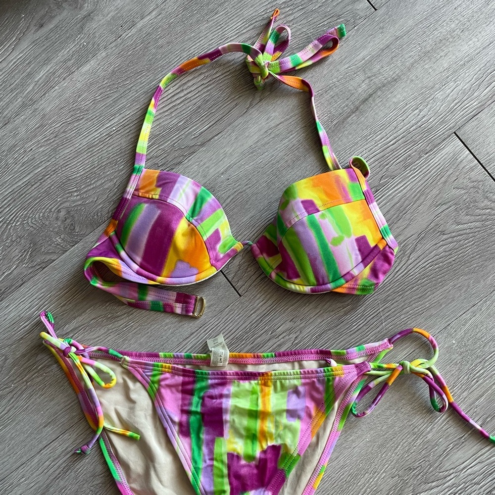 Victoria's Secret Vibrant Bikini Set
